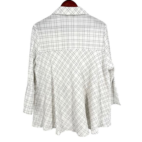 Moonlight by YandS Designs Stylish Women's Checkered Blouse with Red Accents - Picture 8 of 8